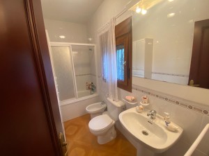 8a04fc71-c06c-472b-9154-13ca872a82ac